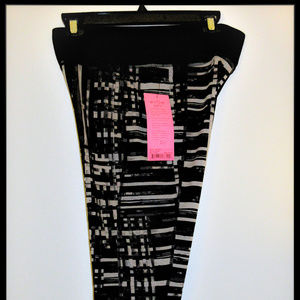 BETSEY JOHNSON PERFORMANCE CAPRI NWT